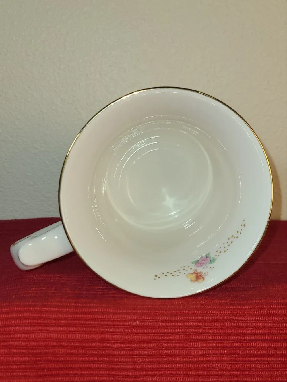 Disney Parks Alice In Wonderland Tea Party Pedestal Mug Mad Hatter Gold Trim Cup